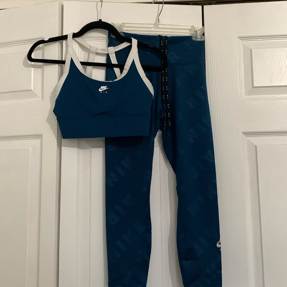 Nike Air Dri-fit 2 piece set sports bra and leggings blue